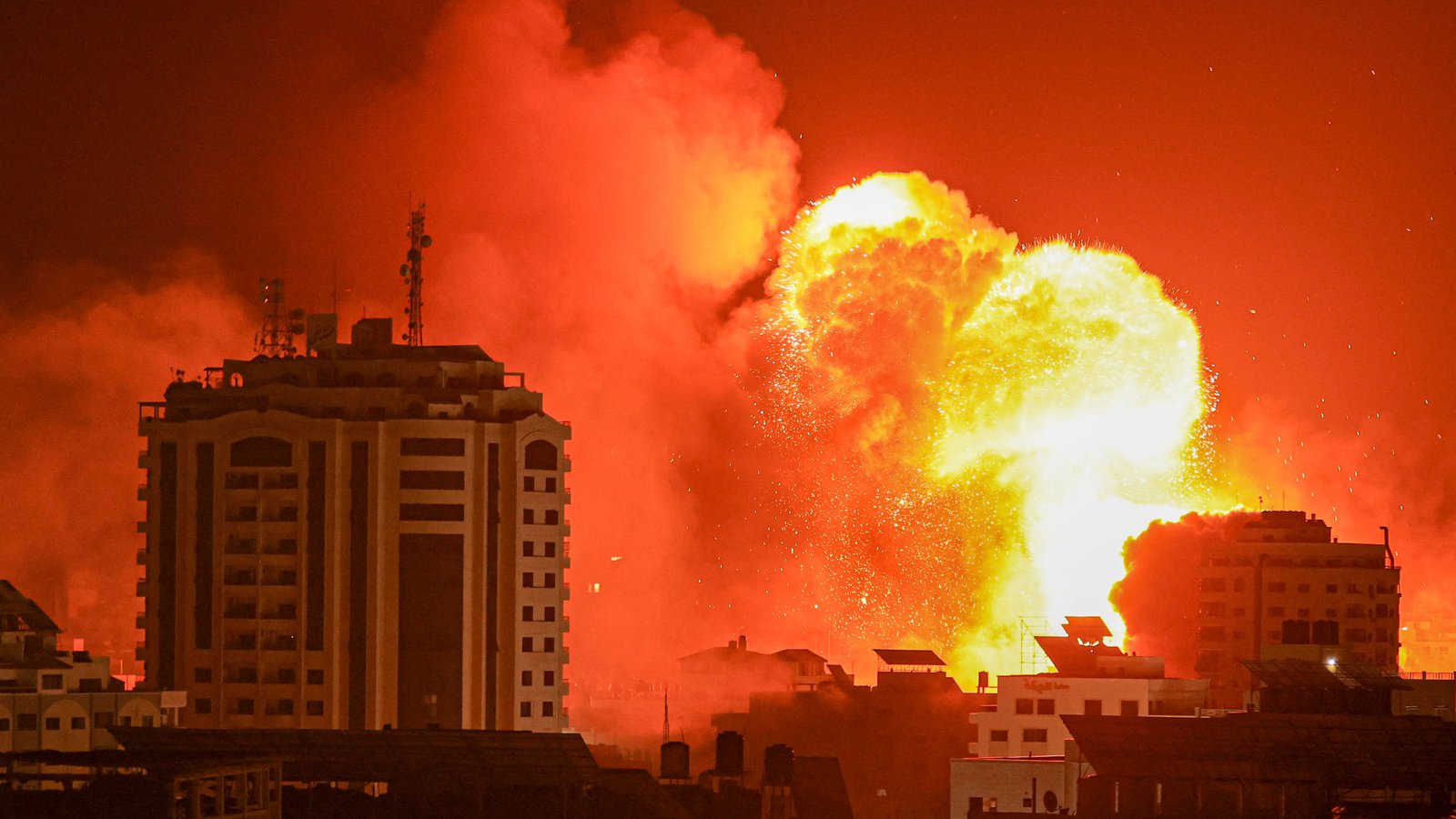 Amnesty och 15 humanitra organisationer krver vapenembargo mot Israel och  palestinska grupper - Amnesty Sverige